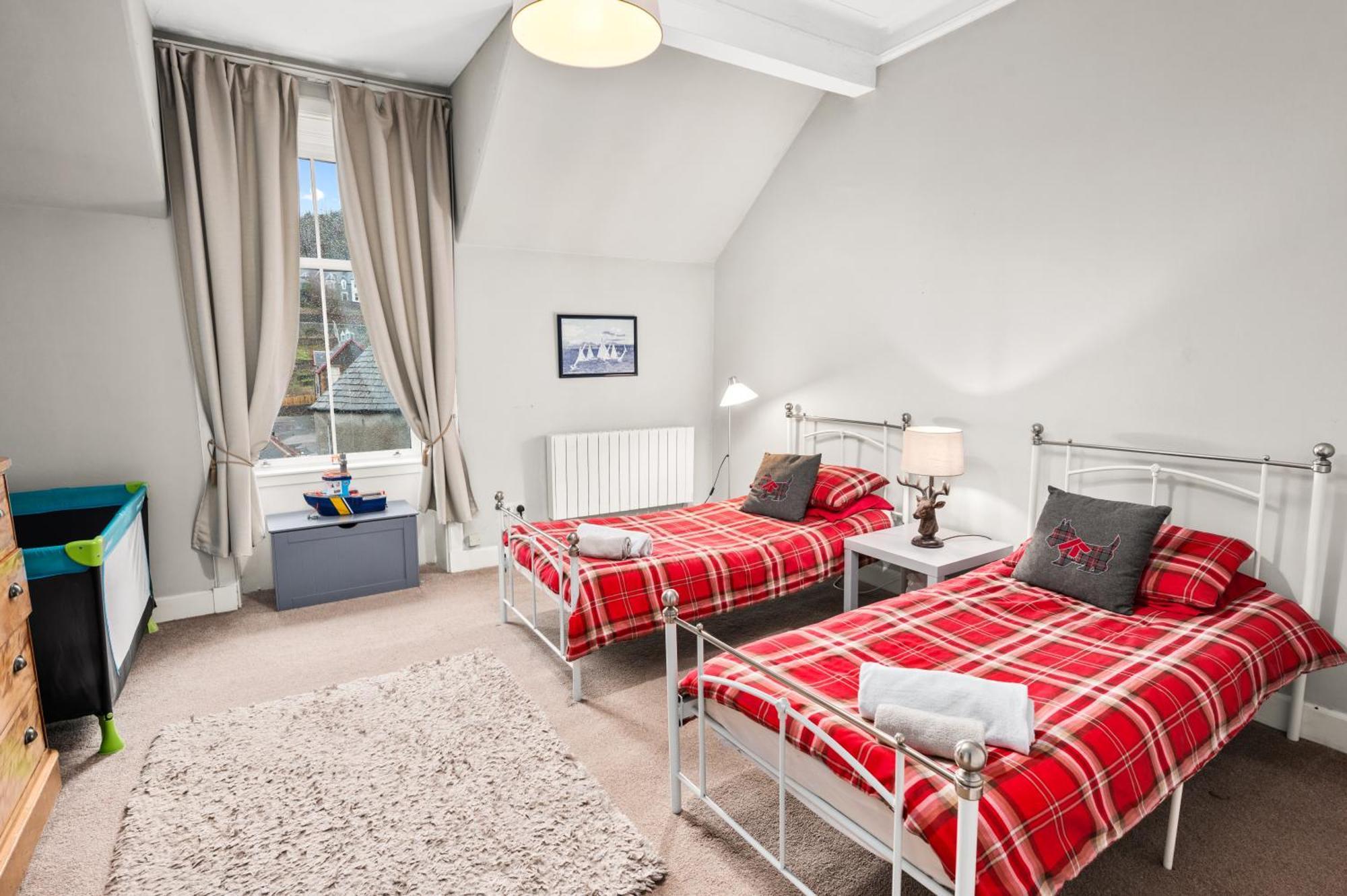 Panoramic Sea Views - Stunning 3Bd Apt & Balcony Oban Kültér fotó